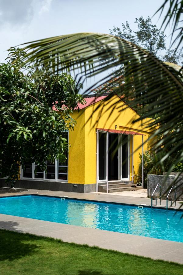 Saffronstays Casa Manga, Karjat - Pet-Friendly Pool Villa Near Nd'S Film World And Saltt Esterno foto